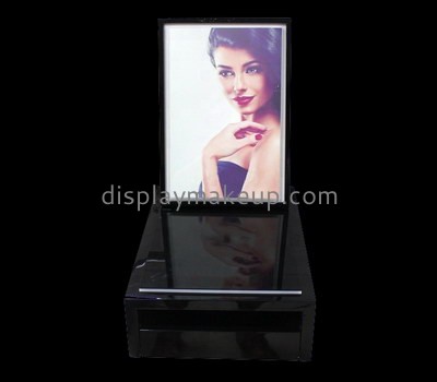 Acrylic products manufacturer customized plastic flyer holder makeup display DMD-526